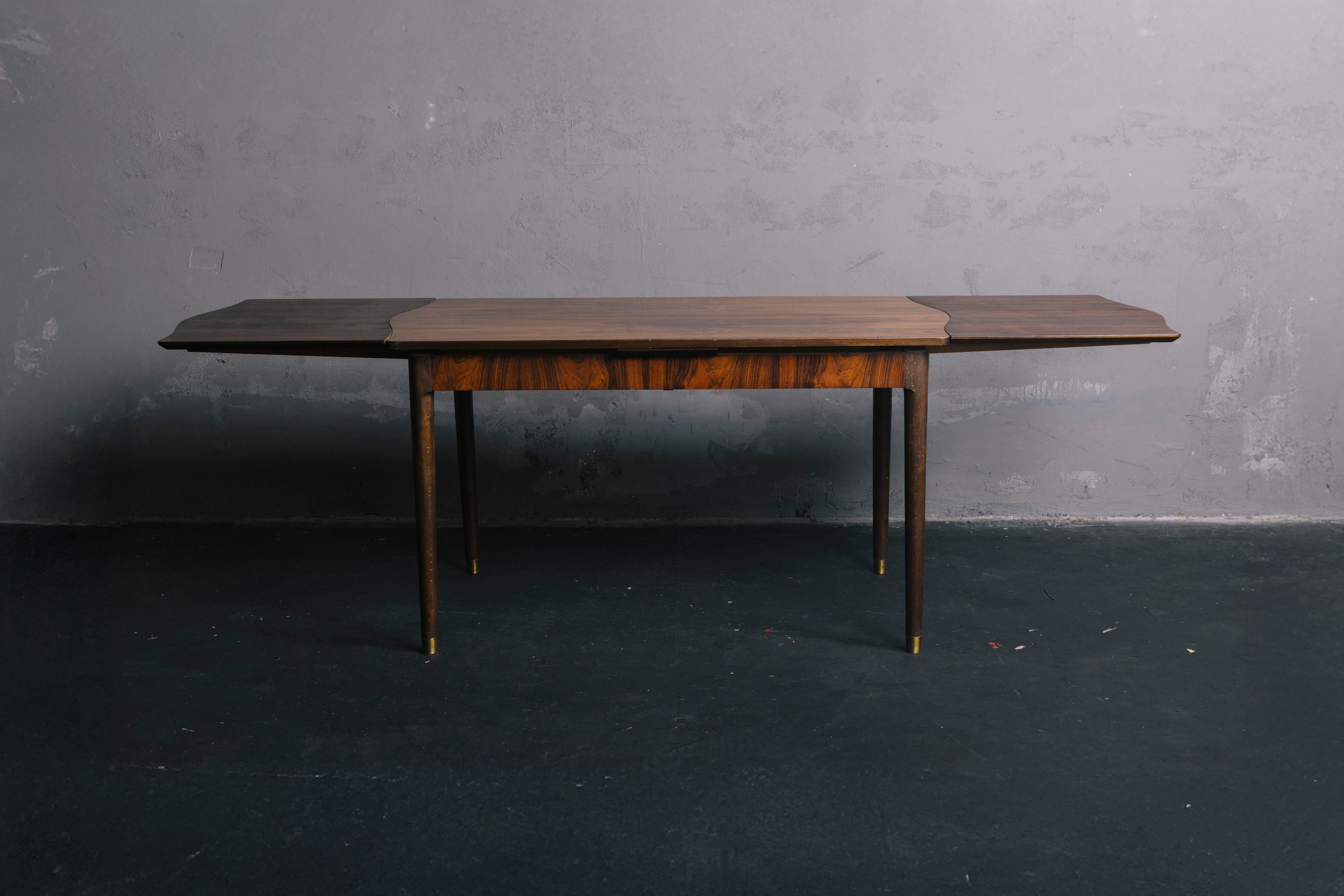 Denish Extension Dining Table in Rosewood